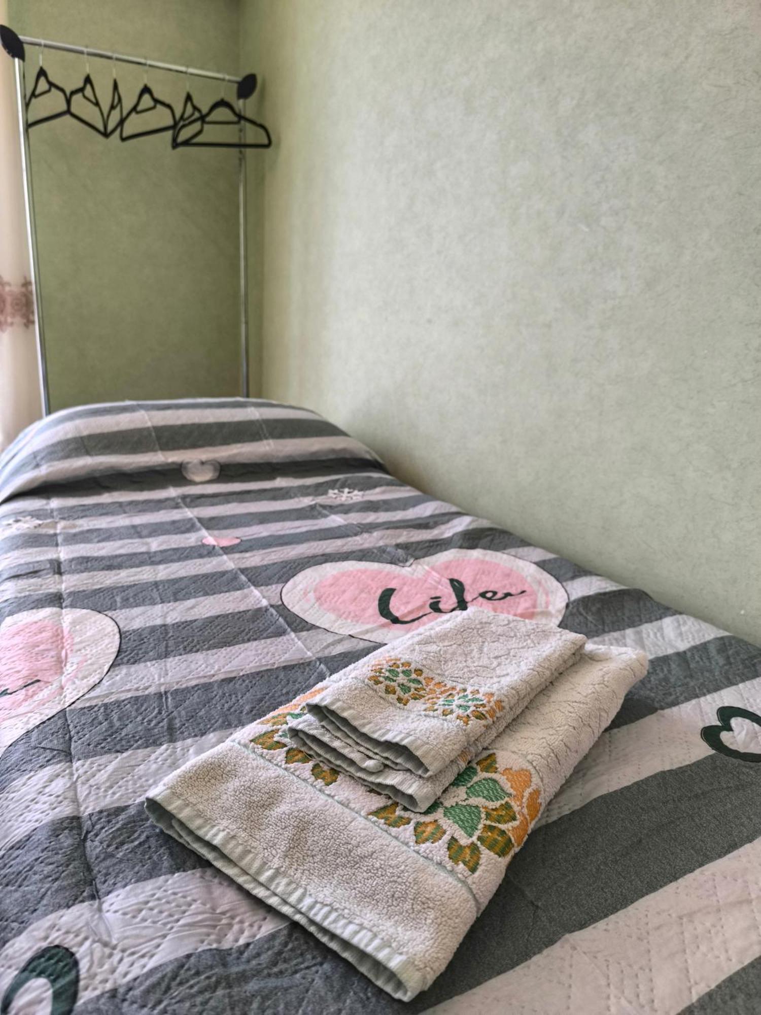 Bed & Breakfast Kalinka Bed & Breakfast Motta Sant'Anastasia Exterior photo