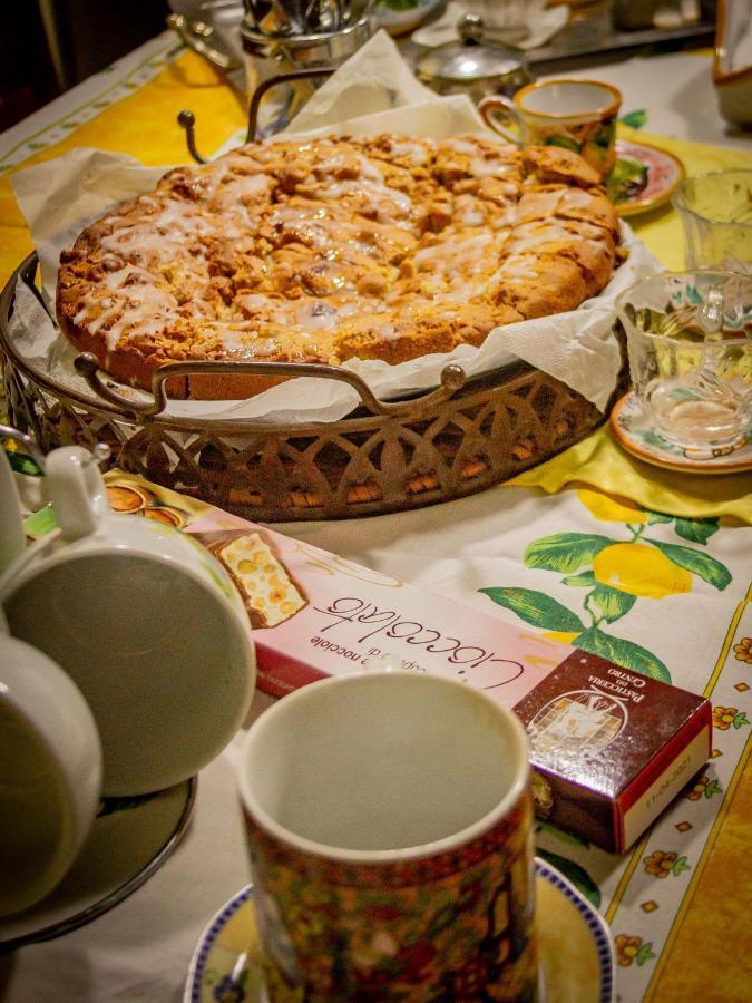 Bed & Breakfast Kalinka Bed & Breakfast Motta Sant'Anastasia Exterior photo
